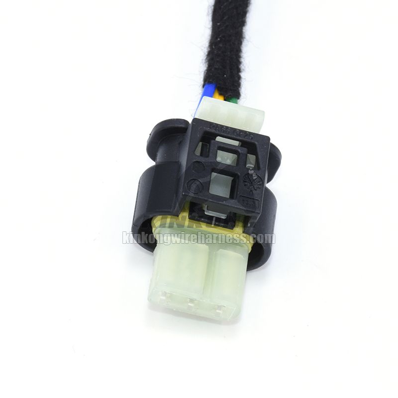 3 Ways Wire harness from 805-121-522 to 872-658-521